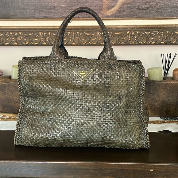 Stunning Dark Green Prada leather Tote Bag - Picture 1 of 16